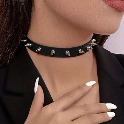 Punk Spiked Choker